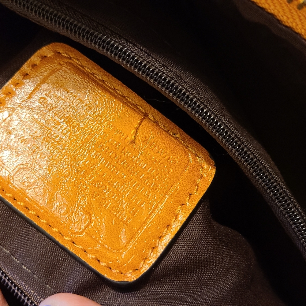 Coach-like Purse - Picture 7 of 9